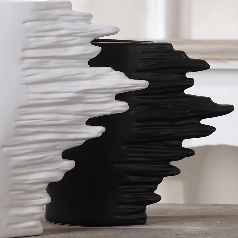 Modern Abstract Face Ceramic Vase – Nordic Matte Porcelain Decorative Pot for Home Decor