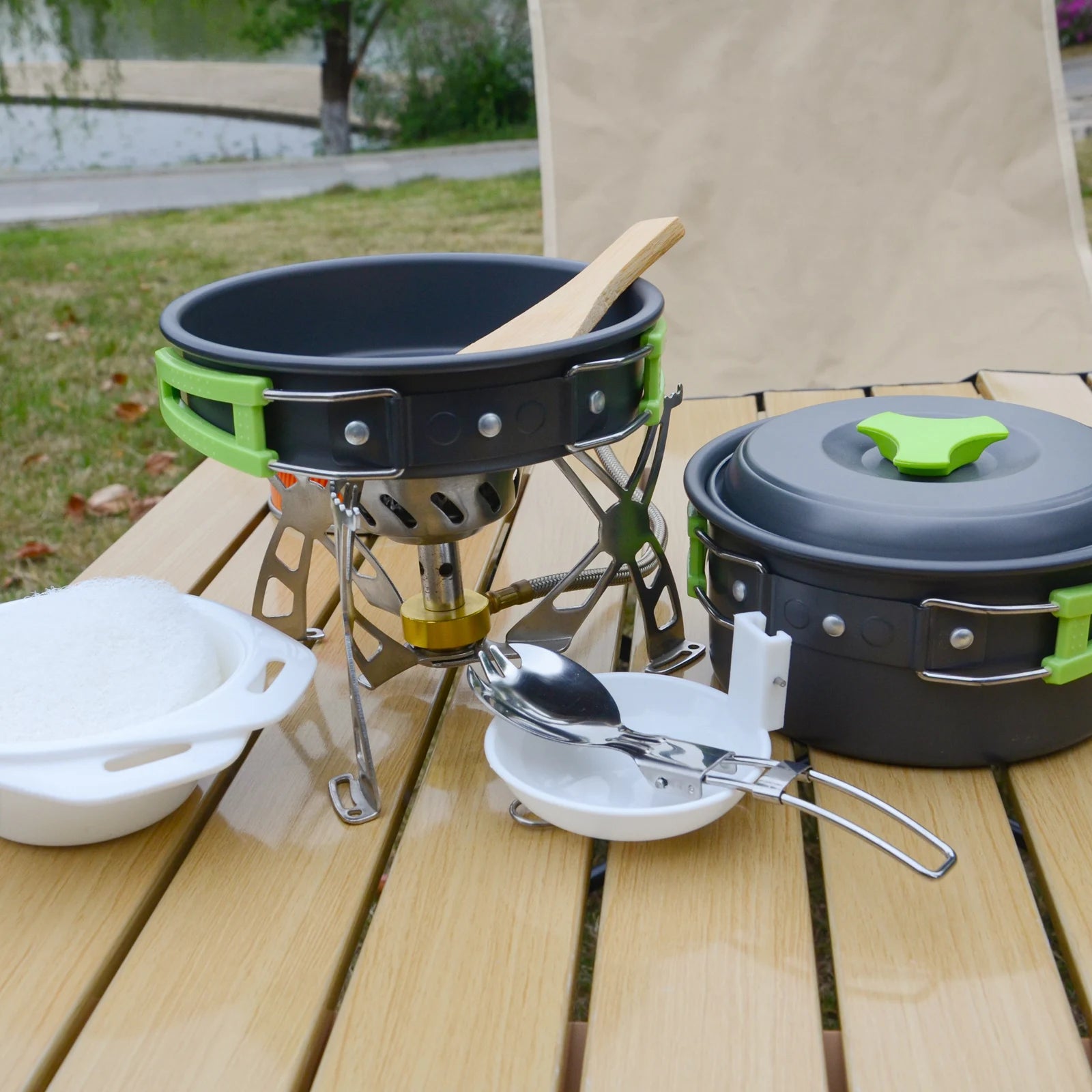 2022  Hot Product Outdoor 1-2 Person Portable Camping and Hiking Backpacking Cookware Set Outdoor Survival Emergency Kit